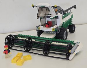 LEGO® 7636 Combine Harvester